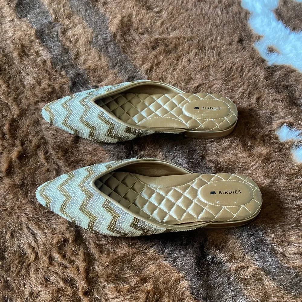 Birdies The Swan Gold White Champagne Chevron Holiday Almond Toe Mules size 7 - Picture 6 of 10